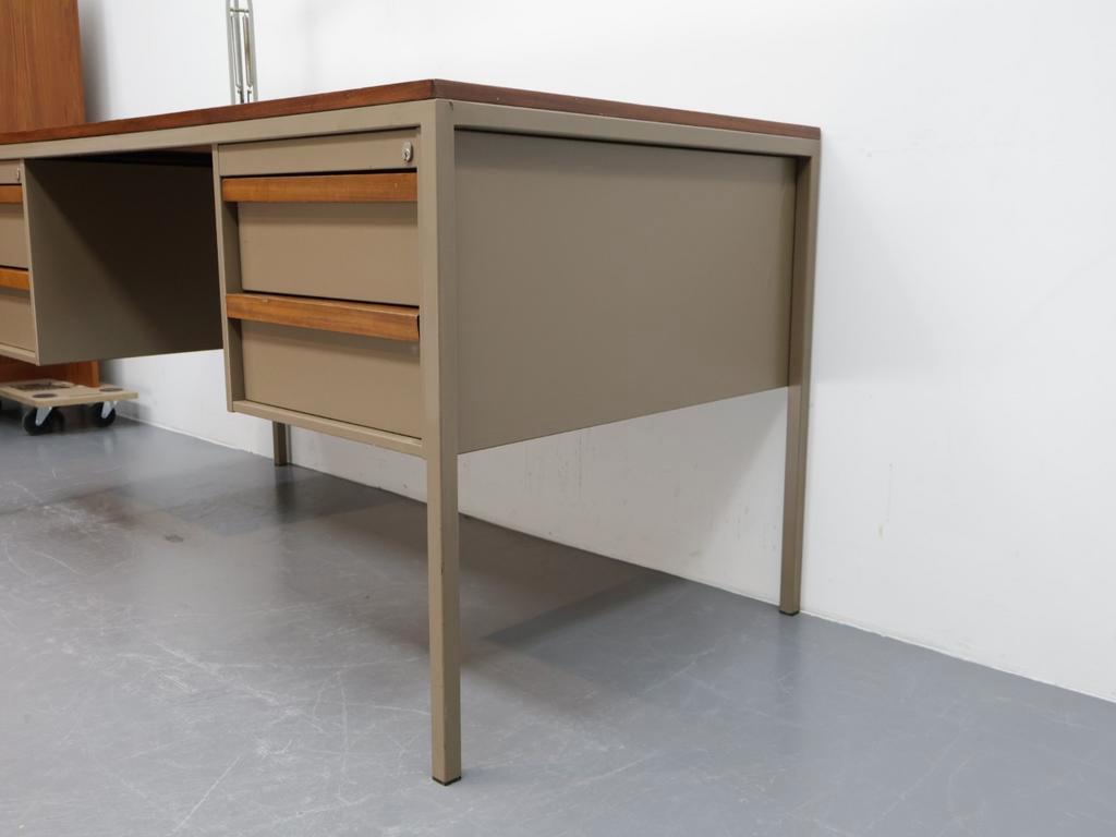 Vintage Bureau | Industrieel | Coen De Vries | Emmein image 5