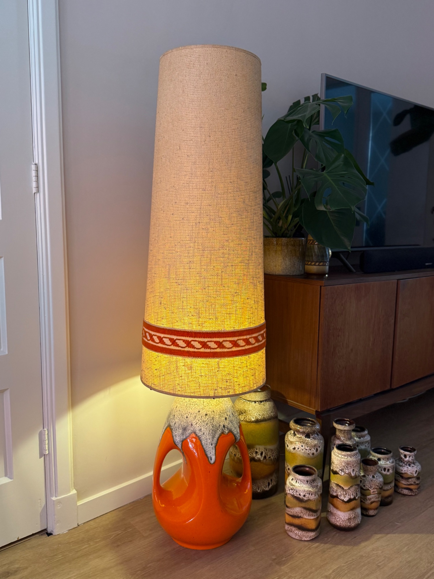 West Germany Vloerlamp Met Kap image 2