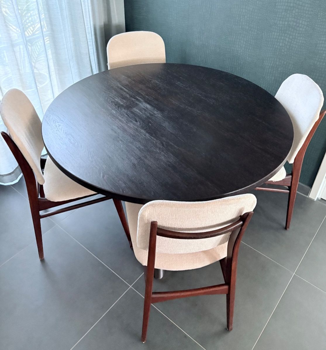 Crossed Leg Dining Table - Martin Visser - Spectrum image 5