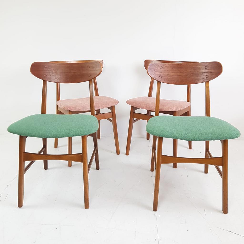4 Vintage Deense Stoelen | Farstrup Dining Chairs Danish image 7