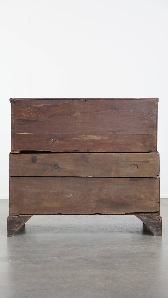 Niet Veel Voorkomende Klassieke Lage Antieke Engelse Ladekast/ Chest On Chest Uit De 18e Eeuw image 4
