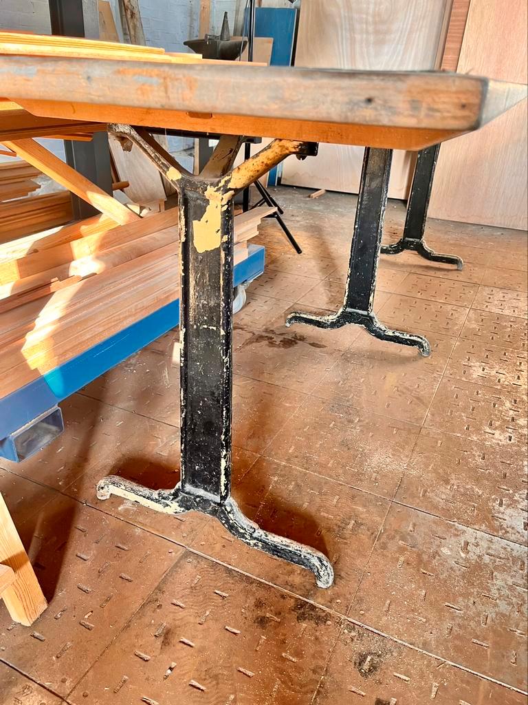 Bekijk Lange Smalle Eettafels Werktafels op Reliving