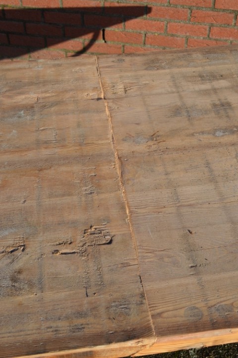 Brutalist Eettafel, Industrieel Steenschotten Blad En Metalen Onderstel image 7