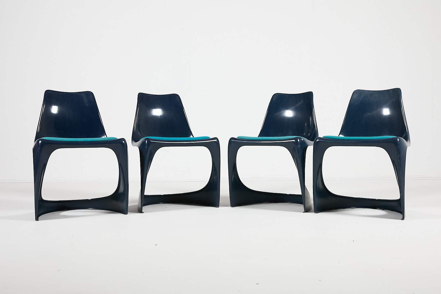 Set Of 4 Steen Ostergaard A-line Chairs By CADO image 4