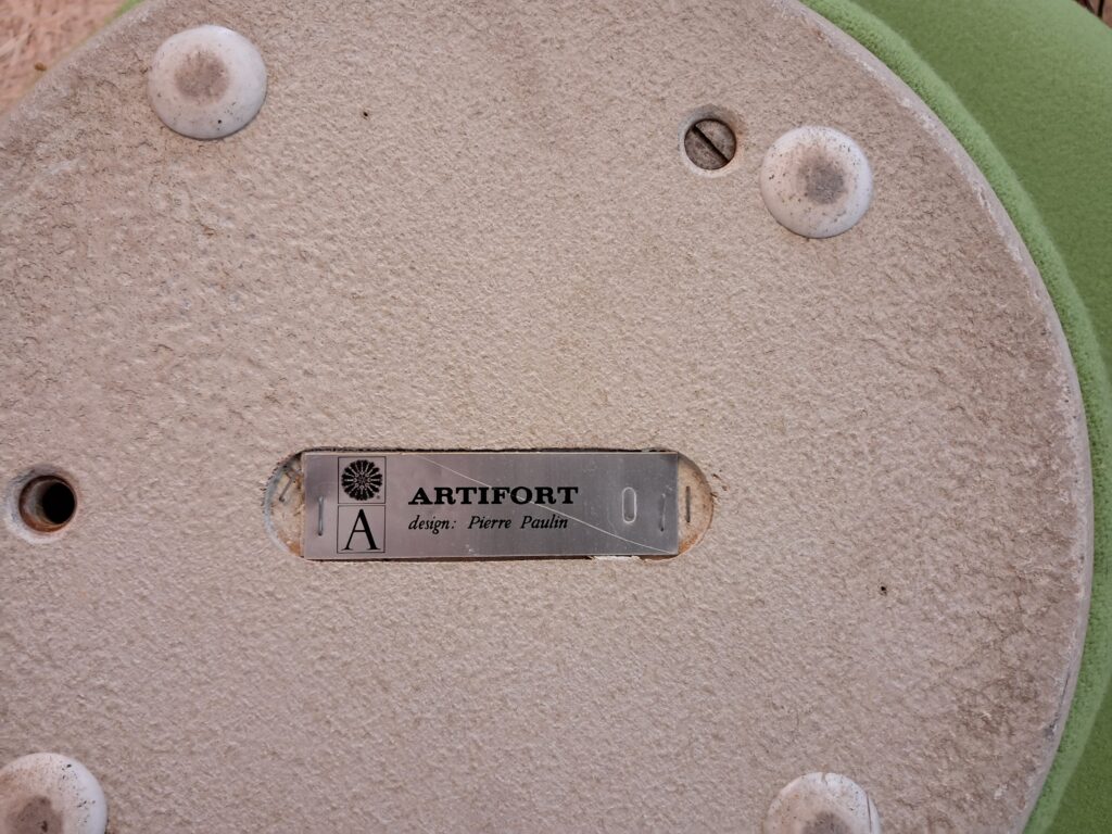 Mushroom 560 Artifort, Chair And Hocker image 9