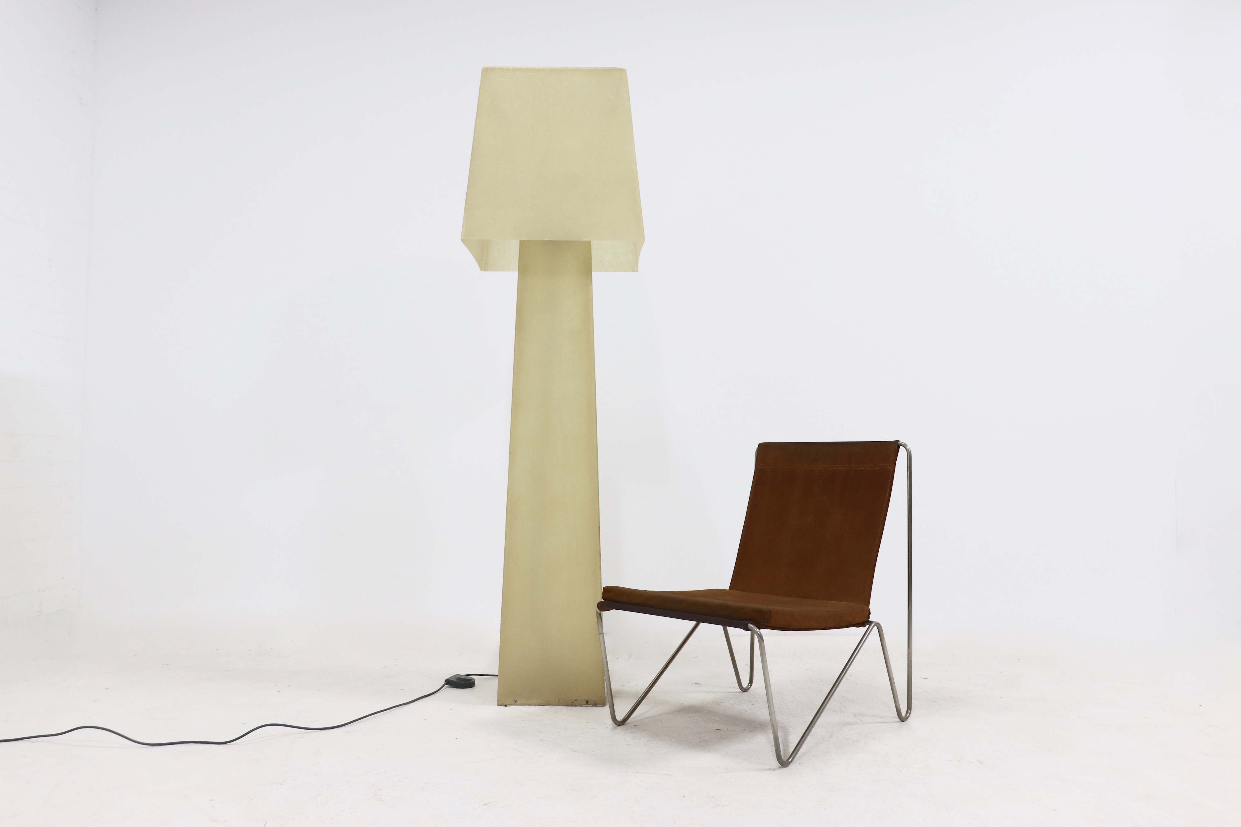 Large Decorative Fiberglass Floor Lamp 1980S image 15