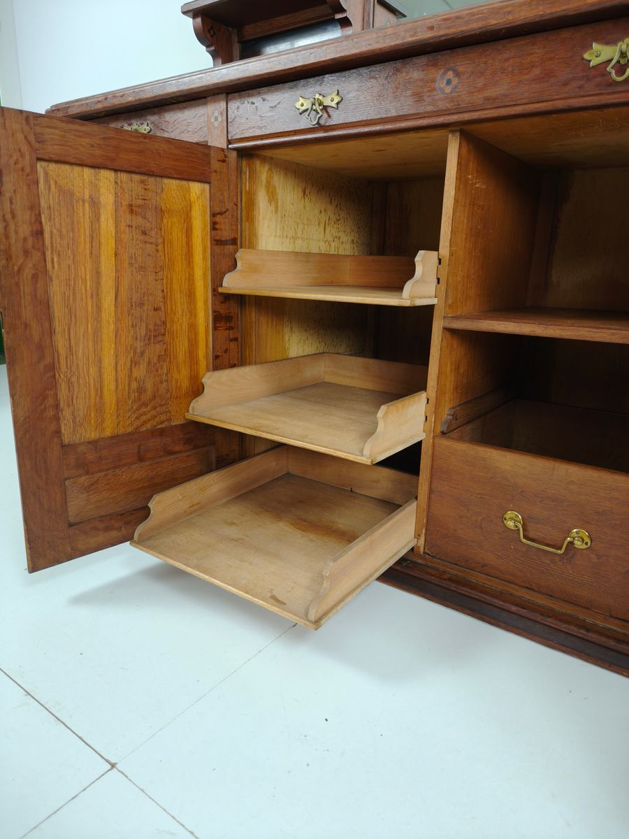 Zeldzaam 19e-eeuws Engels Arts & Crafts Eikenhouten Dressoir Van Pratt & Prince – Inlegwerk Met Zonnebloemmotie image 10