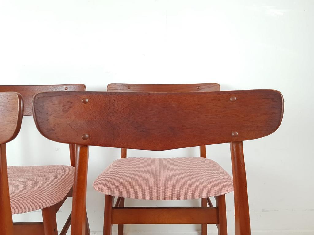 6 Deense Eettafel Stoelen Farstrup Nieuw Gestoffeerd Roze image 7