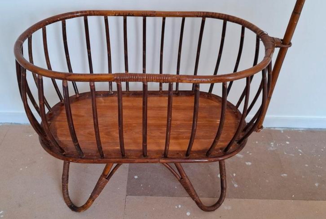 Vintage Rotan Wieg Met Stang, Sfeervol En Uniek, Jaren '70 image 4