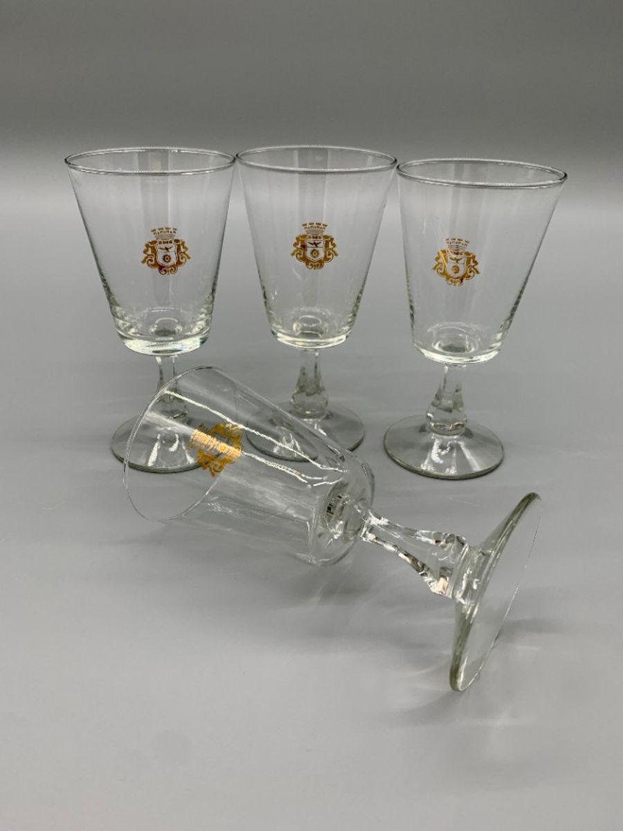 Set Voetglaasjes Met Goudkleurig Wapen 4 Stuks image 6
