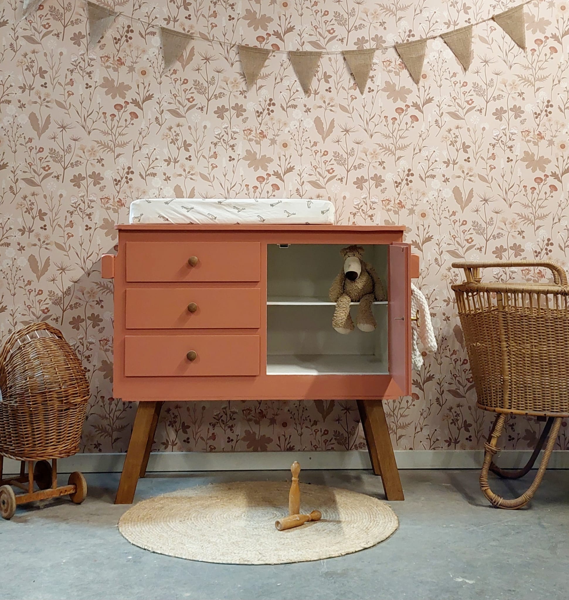 Vintage Unieke Commode Babykamer Terracotta image 6