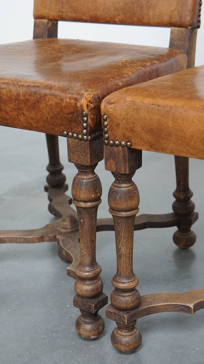 Set Van 2 Antieke Houten En Schapenleren Eetkamerstoelen Met Een Mooi Patina Uit Begin 1900 image 7