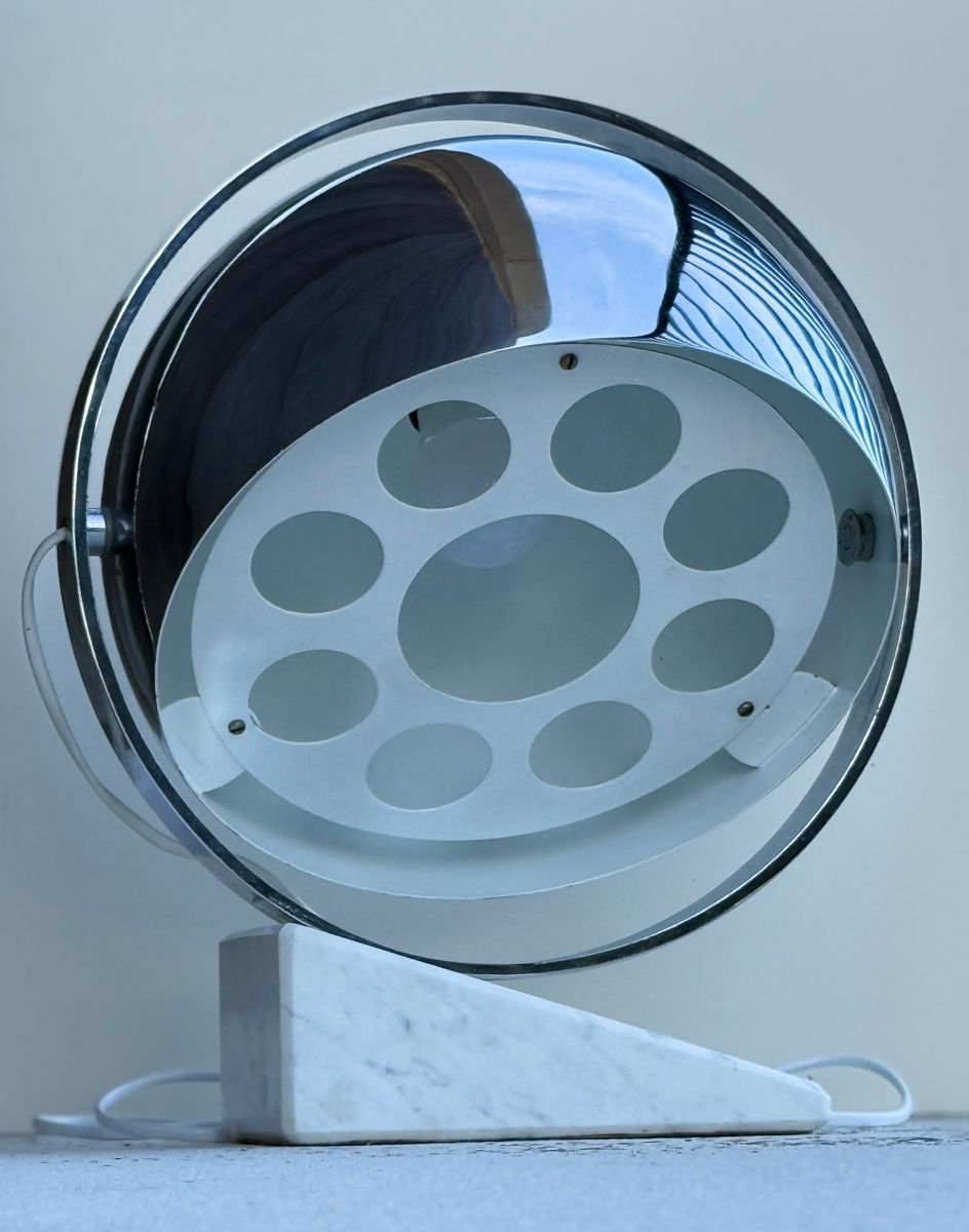 Vintage Space Age Tafellamp Met Marmeren Voet En Draaibare Verchroomde Metalen Kap image 4