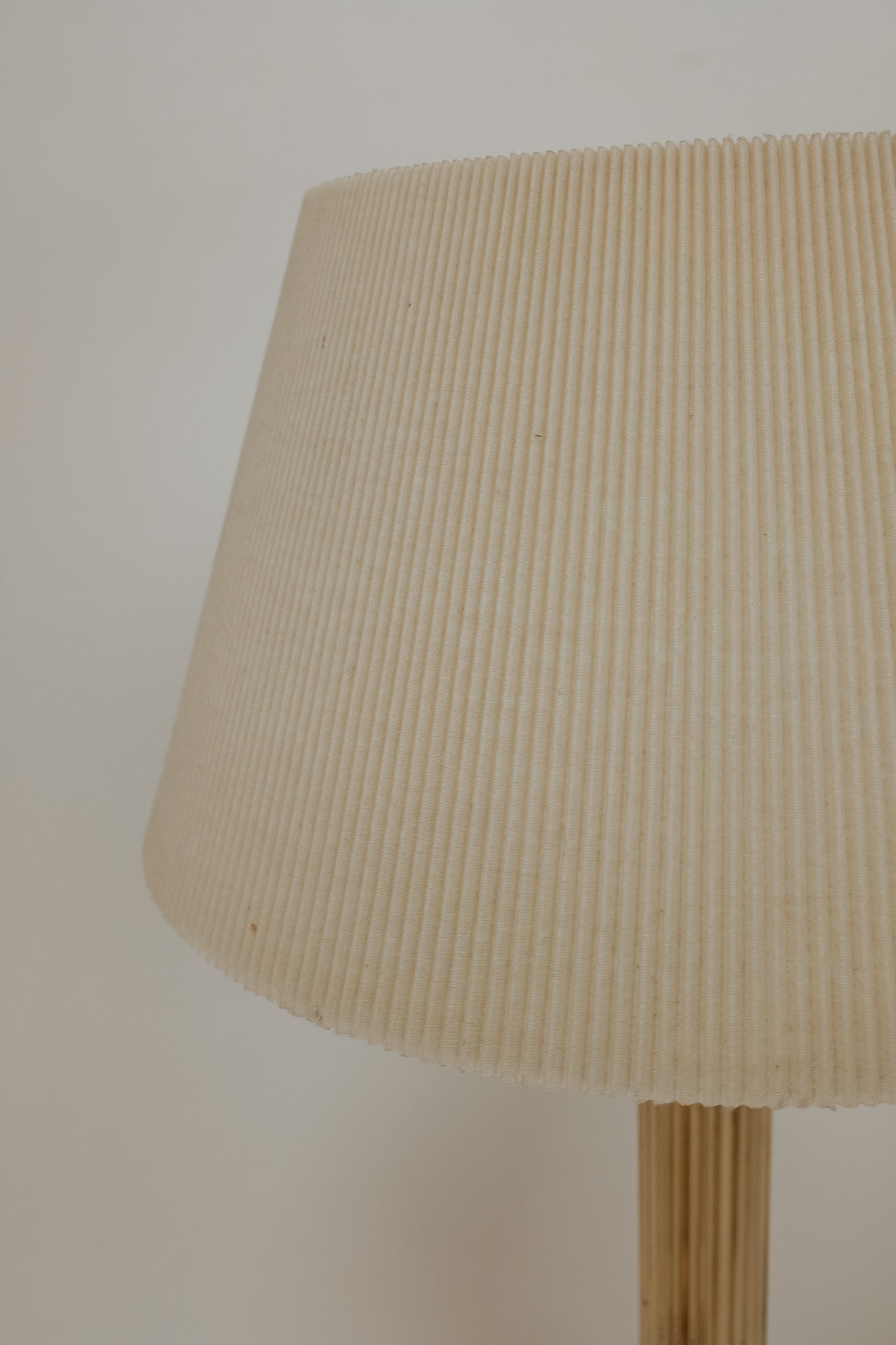 Messing Vintage Tafellamp Met Crèmekleurige Plisse Kap image 6