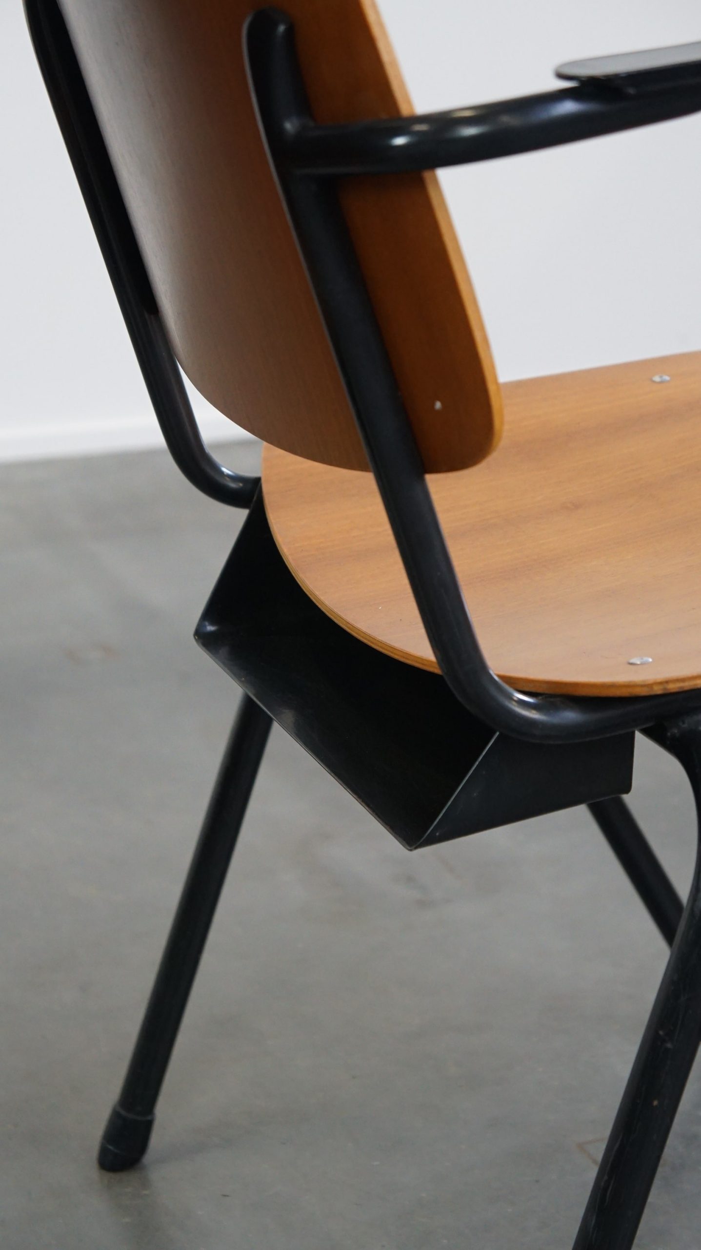 Set Van 4 Karaktervolle Vintage Jaren ’60 Dutch Design Marko School/Eetkamerstoelen Met Armleuningen image 11