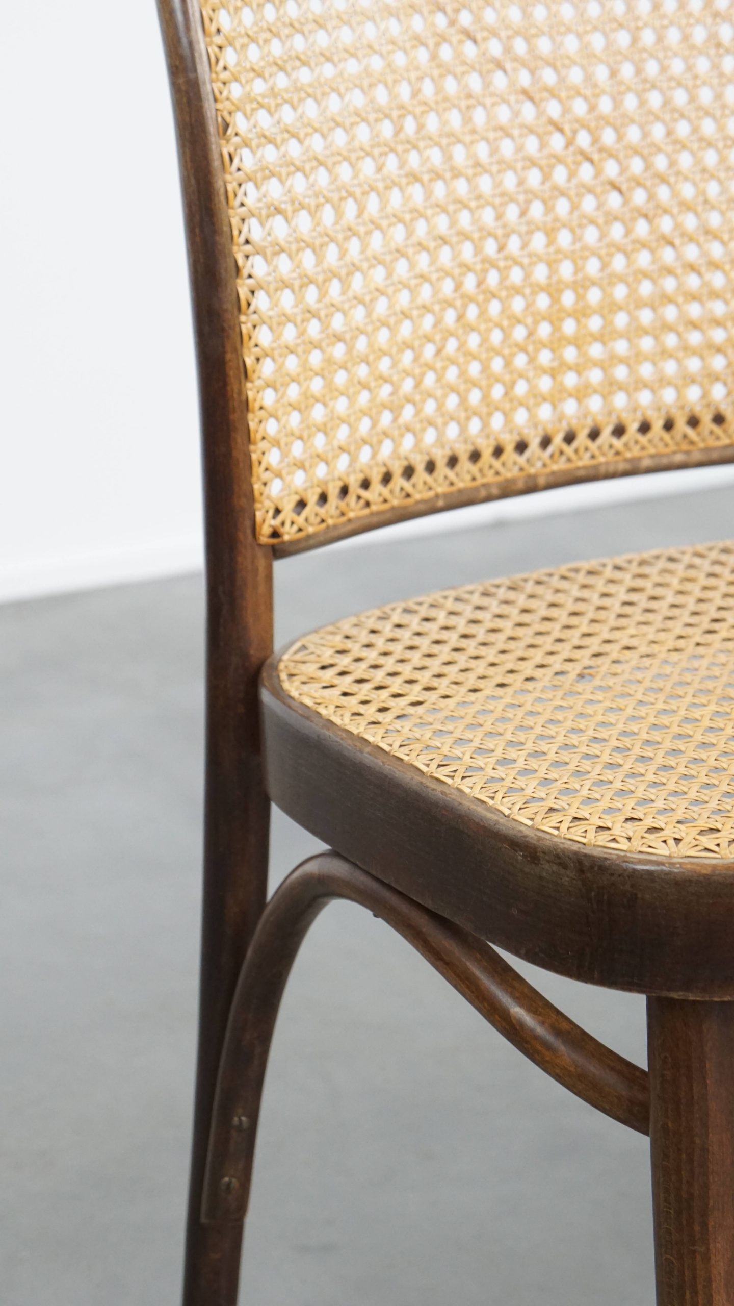 Set Van 2 Tijdloze En Charmante Bistro Stoeltjes In De Stijl Van Thonet Met Uniek Houten Frame image 11