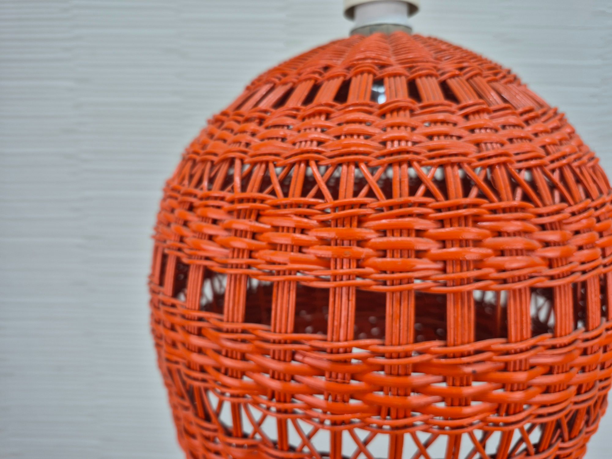 Poolse Vintage Oranje Rieten Lamp. Hanglamp Rotan. image 10