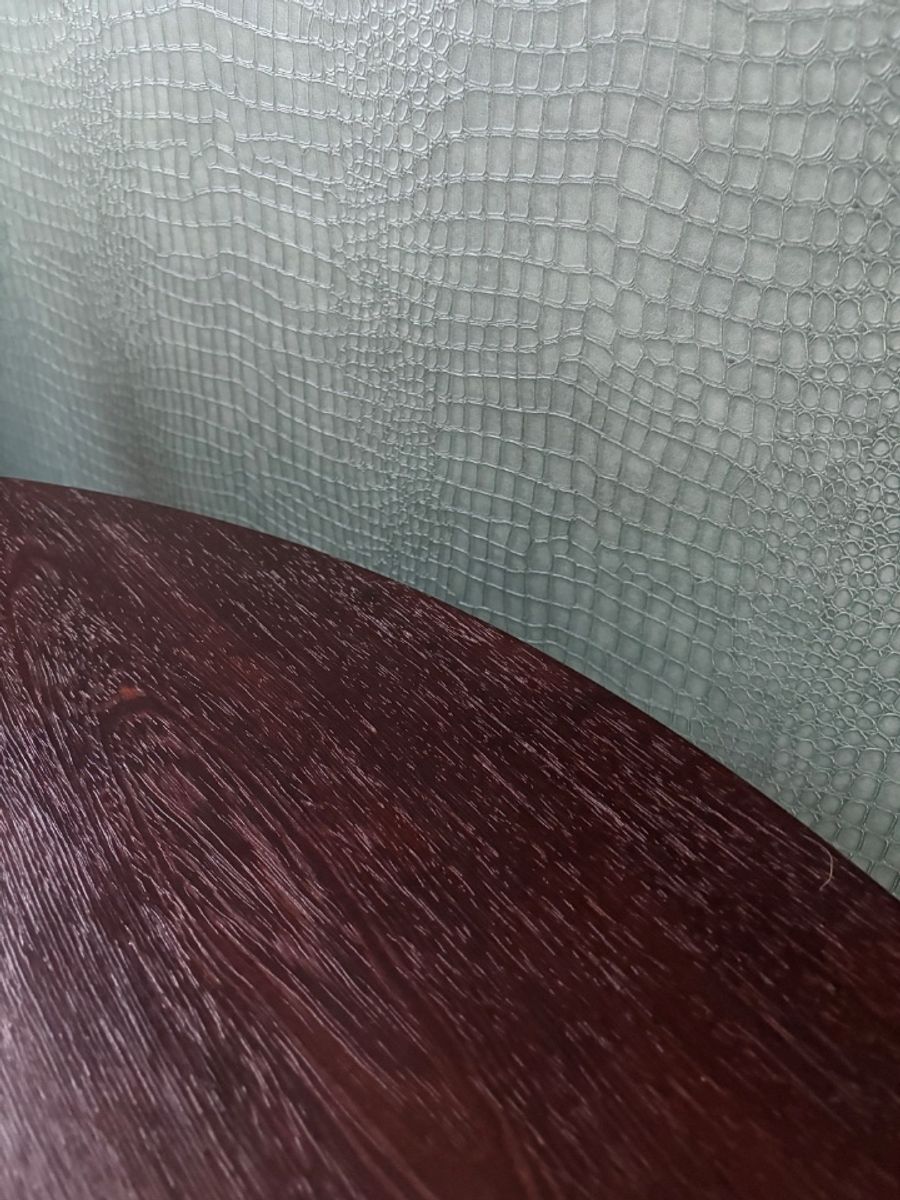 Crossed Leg Dining Table - Martin Visser - Spectrum image 4