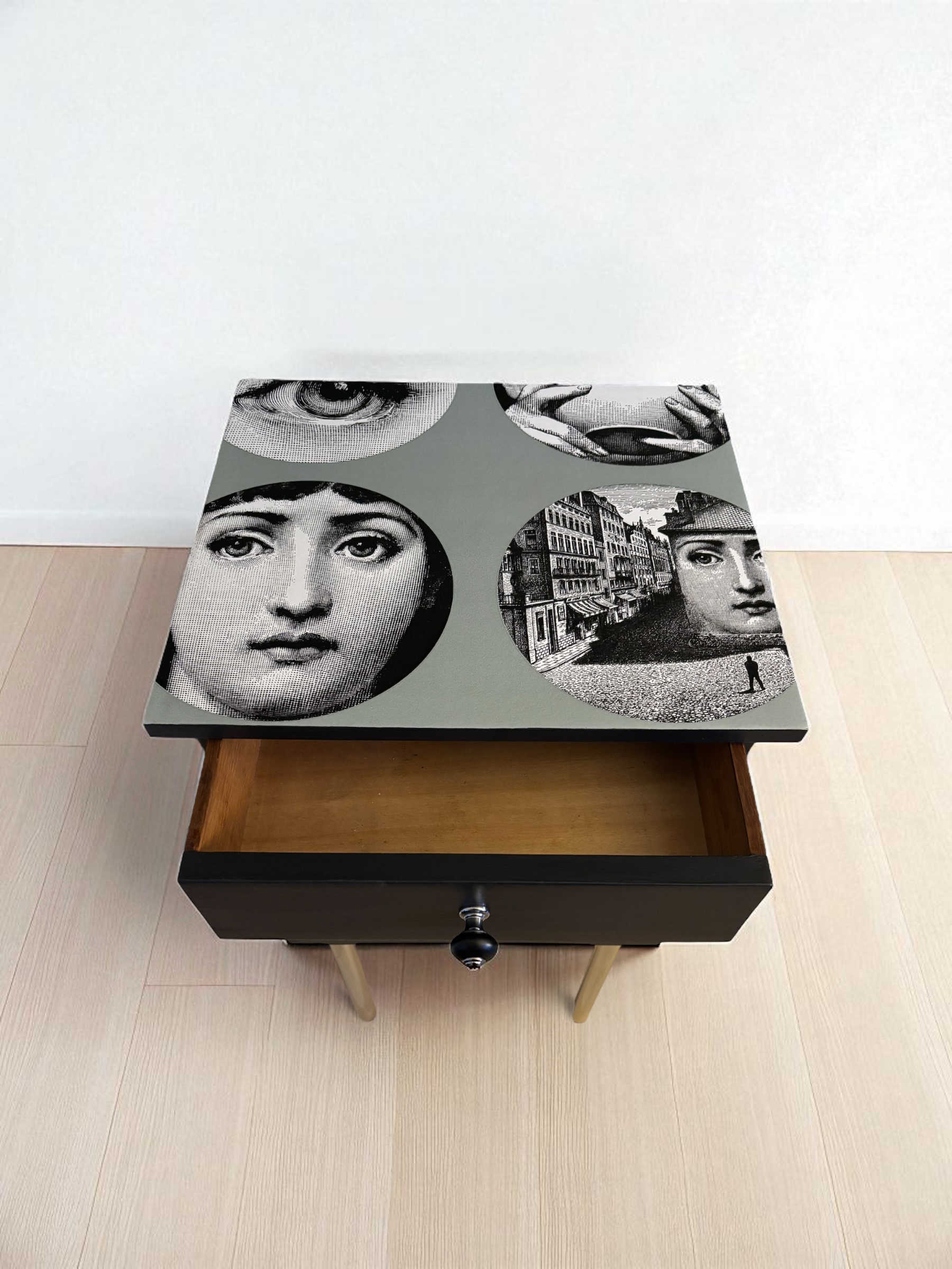 Vintage Kastje Met Blad In Fornasetti Tema E Variazioni image 4