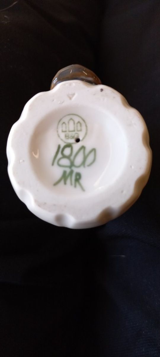 Bing & Grondahl Uil 1800. image 3