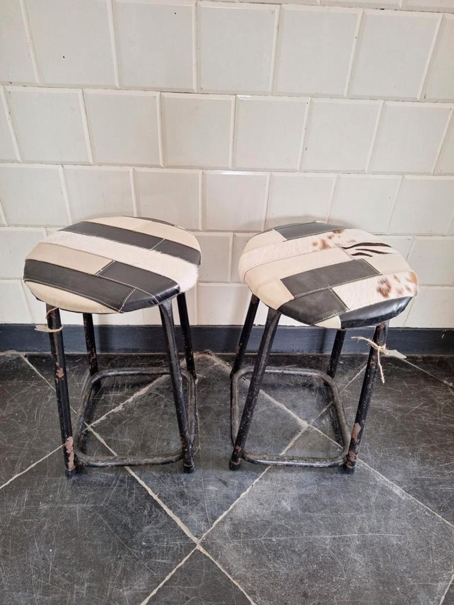 Vintage Kruk Met Patchwork Lederen Bekleding, Rond Krukje image 3