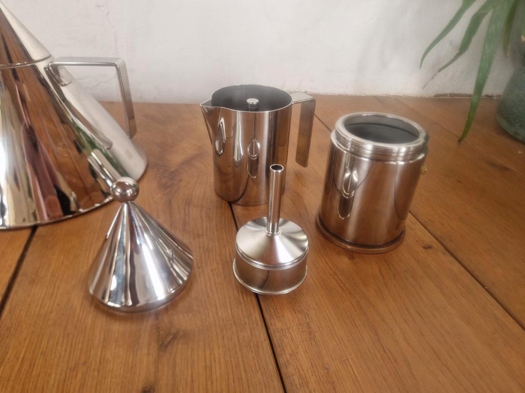 Alessi Conica Perculator & Theepot Memphis Stijl. image 6
