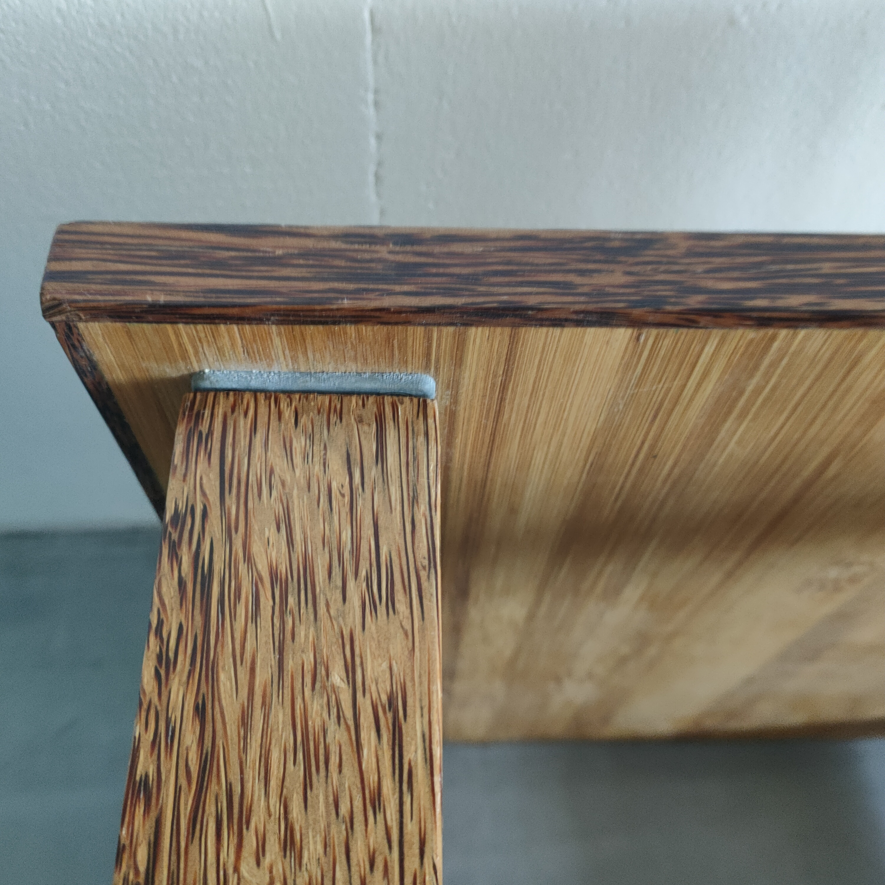Bijzettafeltje Vierkant Met Donker Houten Afwerking image 8