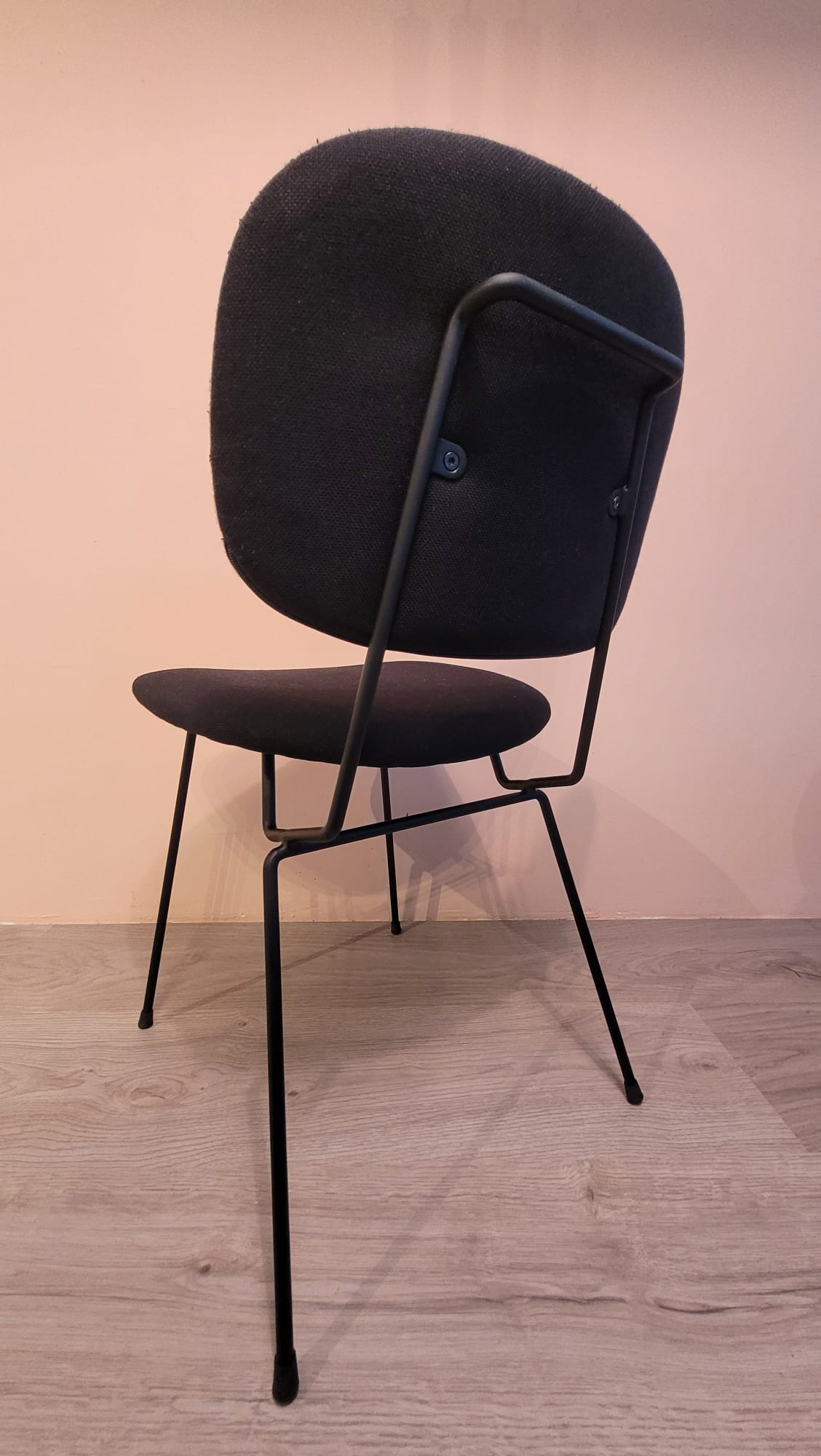 Lensvelt D-chair image 5