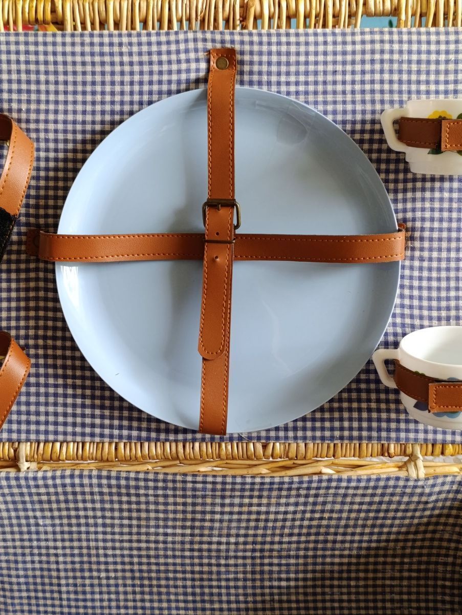Vintage Unieke Picknickmand, Met Liefde Gerestyled image 9