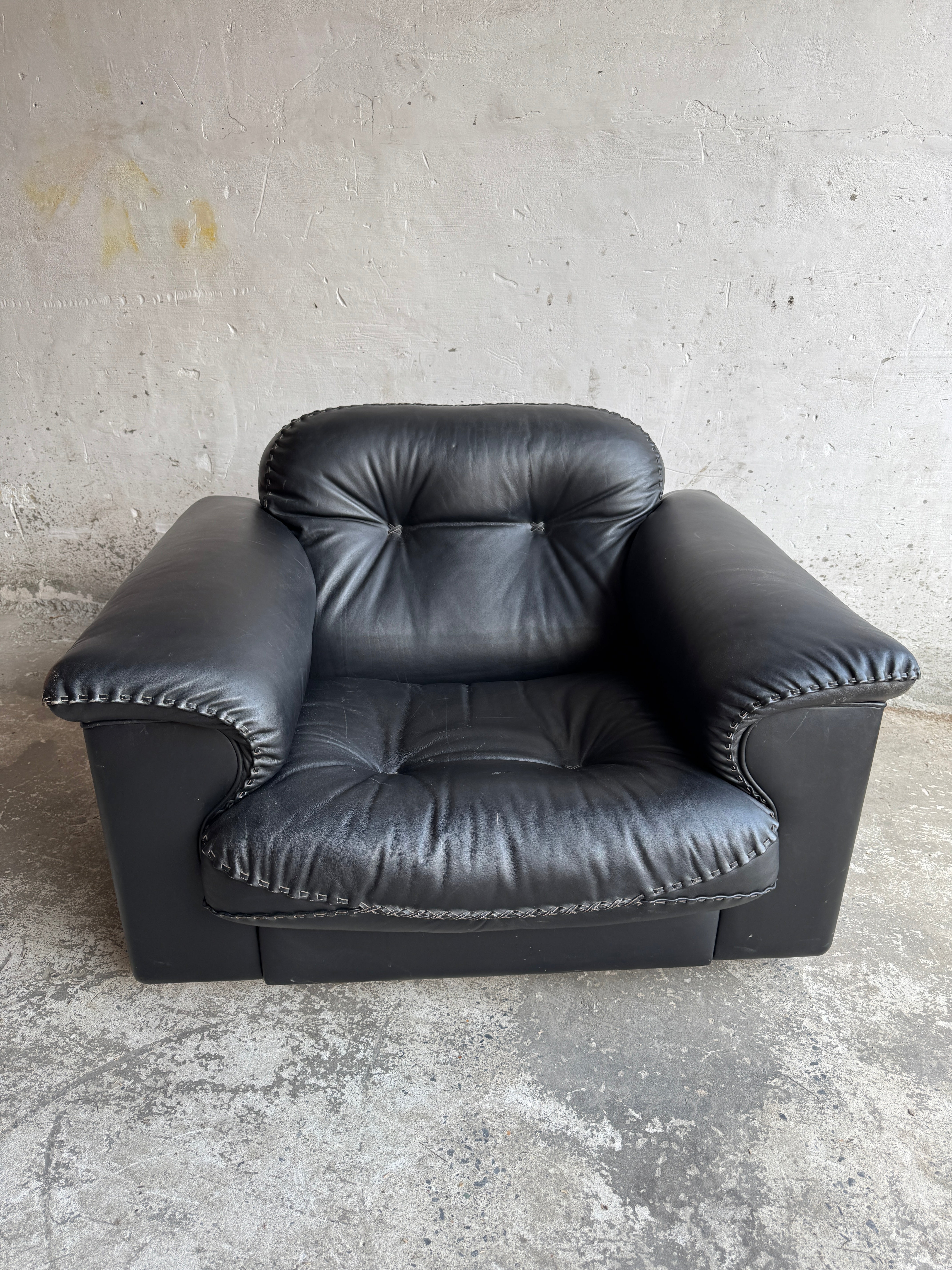 De Sede Ds-101 Black Leather Lounge Chair image 3