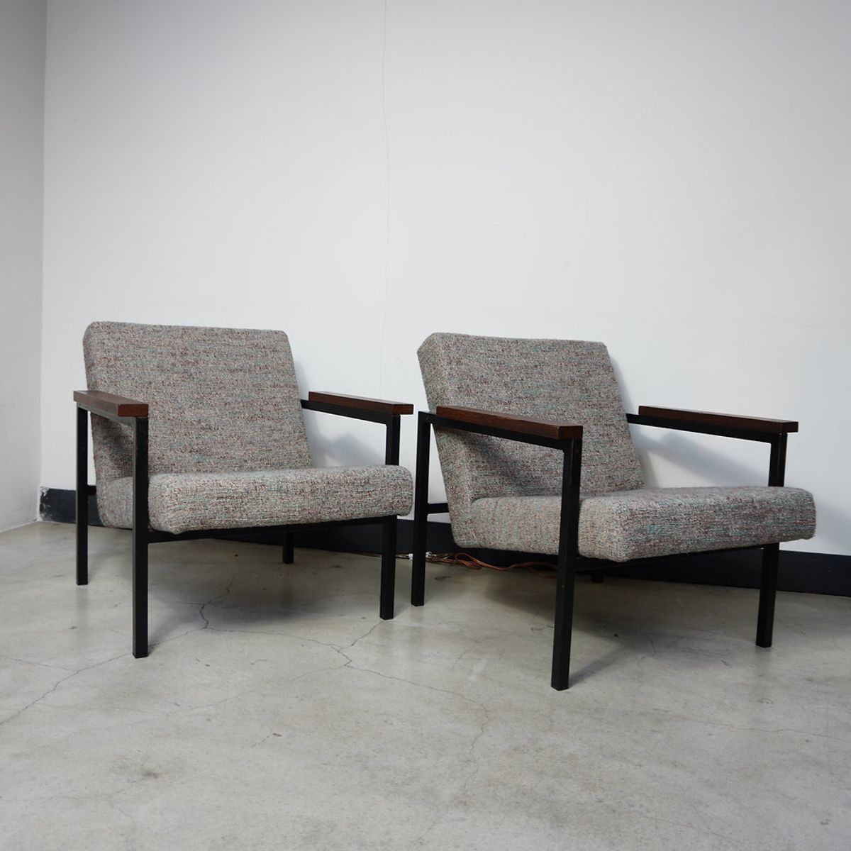 Pair Of Armchairs Design By Hein Stolle For Spectrum, 1960's image 2