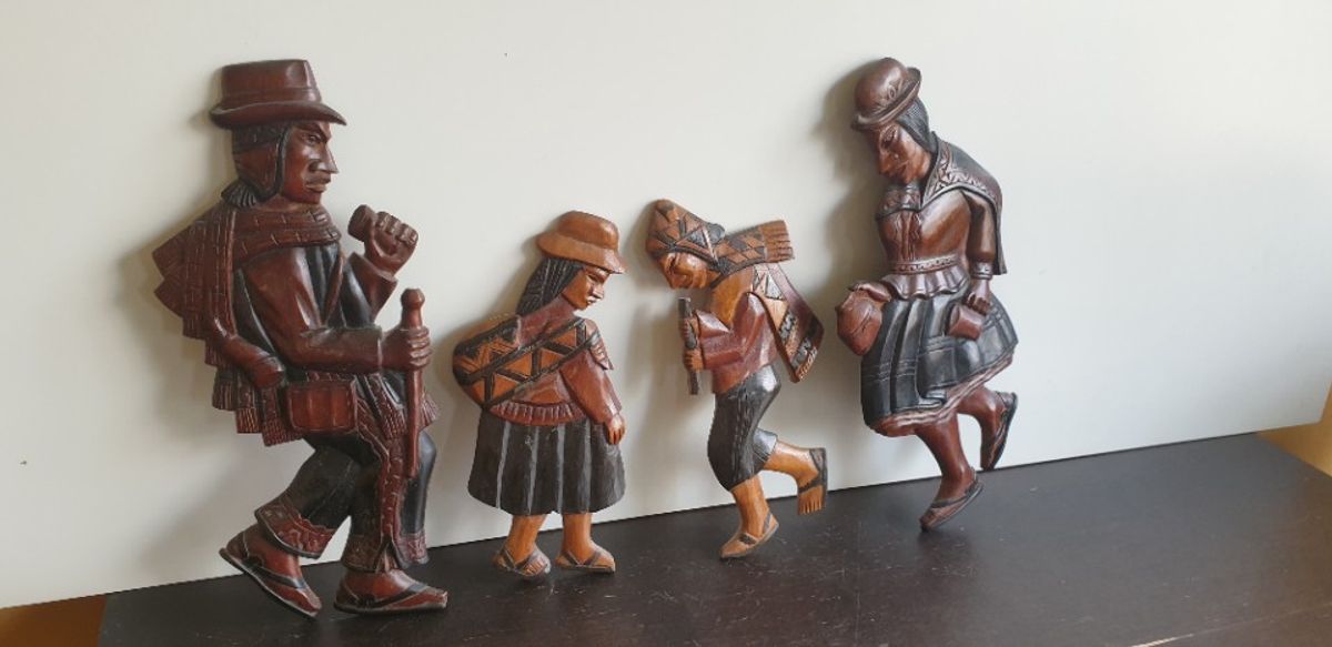 Peruaans Gezin Vintage Houtsnijwerk Muurhangers image 4