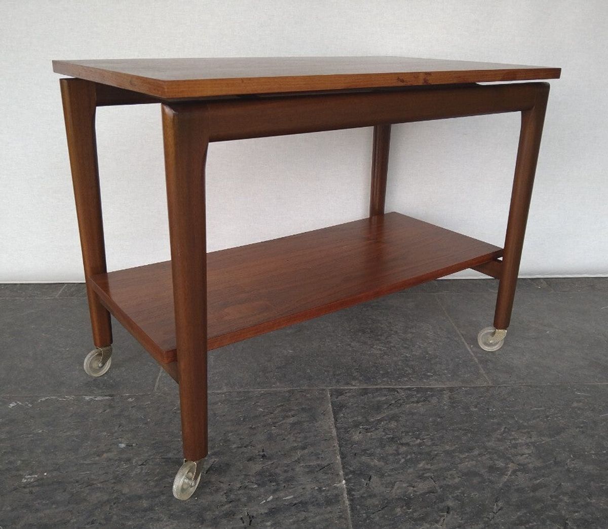 Scandinavisch Teakhouten Vintage Serveerwagen image 8