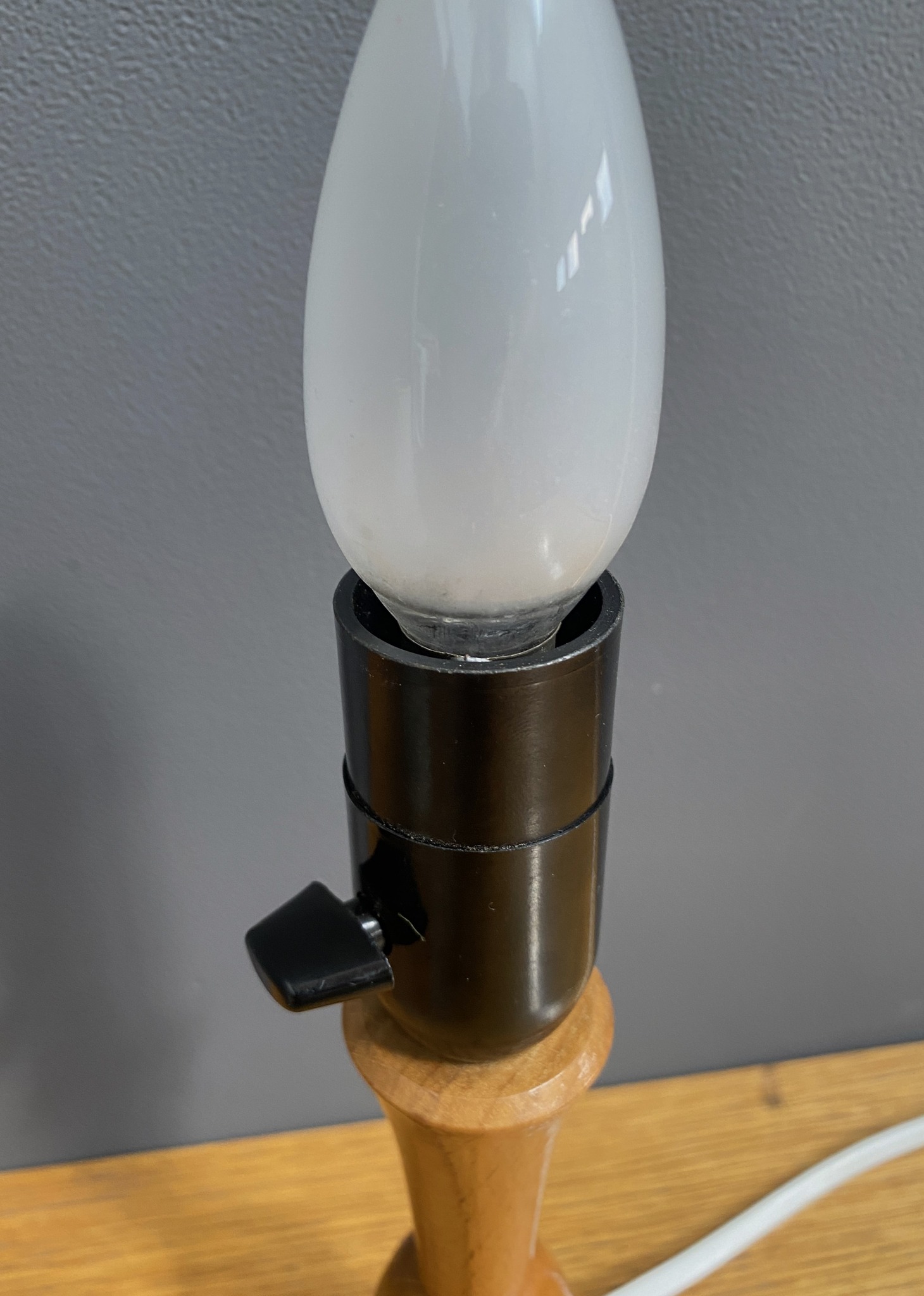 Wood Smalll Table Lamp 1960s image 7