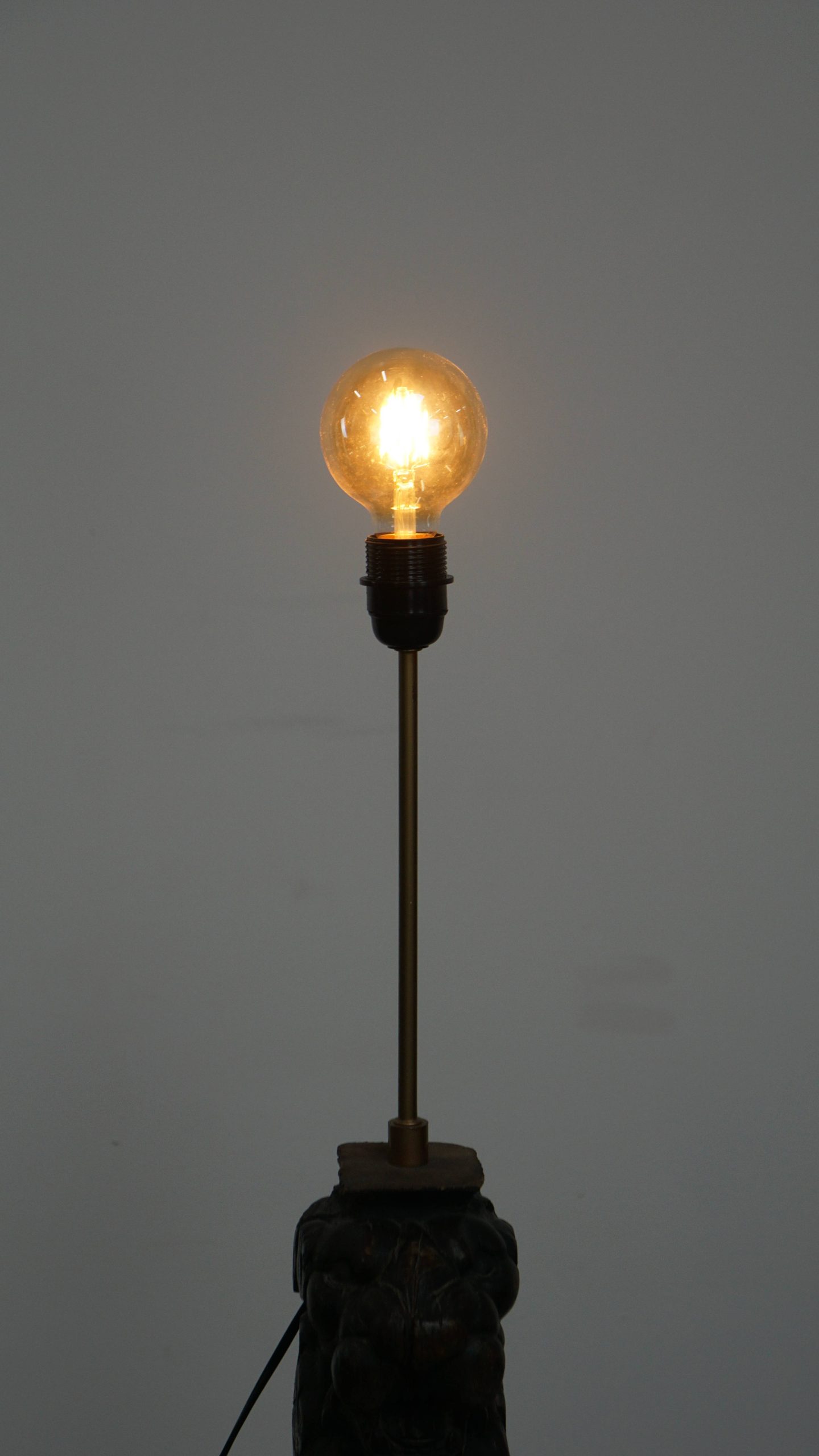 Prachtige Handgesneden Antieke Houten Staande Lamp Met Leeuwenkop image 3