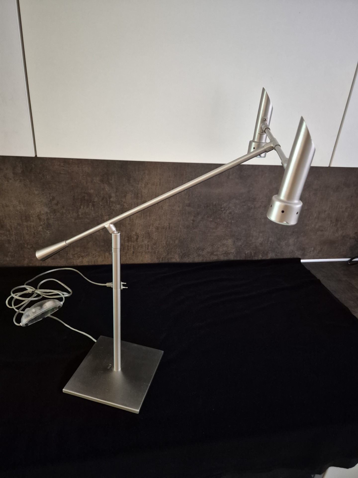 Bureaulamp - Tafellamp - Design - Zilverkleurig -verstelbaar image 2