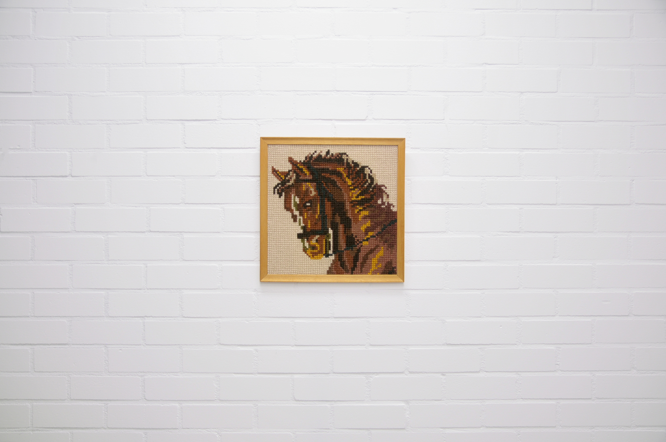 Houten Lijst Geborduurd Paard image 3