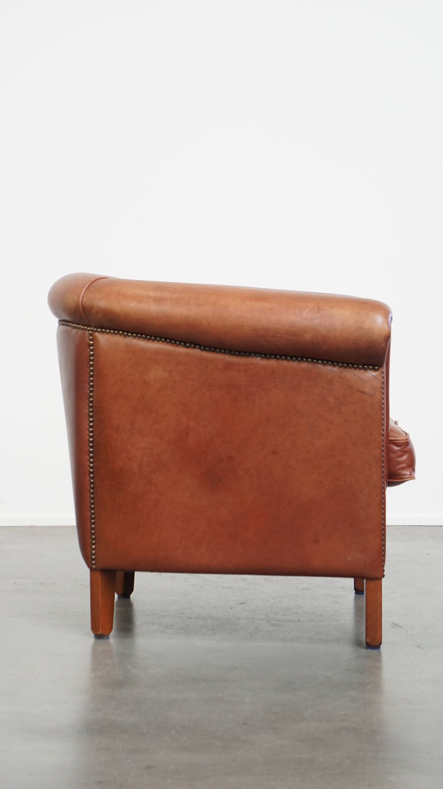 Nette, In Goede Staat Verkerende Rundleren Clubfauteuil In Een Mooie Cognac Kleur image 11