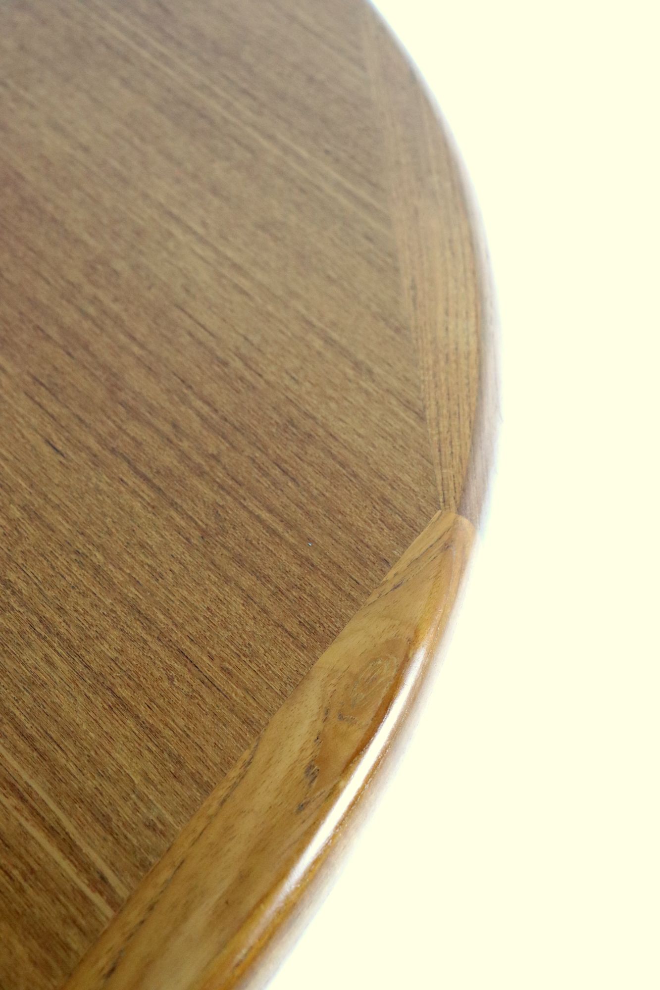 Vintage Johs. Kristoffersen & Son Ronde Eettafel Tafel 'bjerget' image 9
