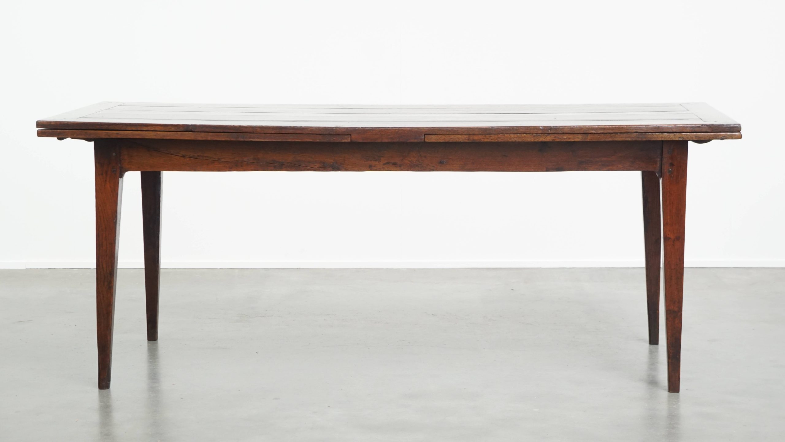 Antieke Franse Eikenhouten Uitschuifbare Xxl Eettafel Uit Eind 18e/ Begin 19e Eeuw image 3
