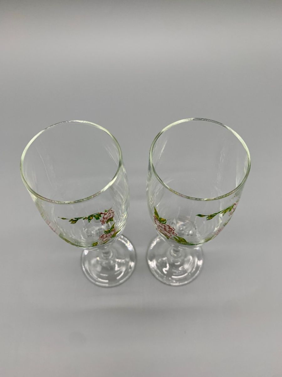 Set Vintage Champagnes Flutes Met Print image 3