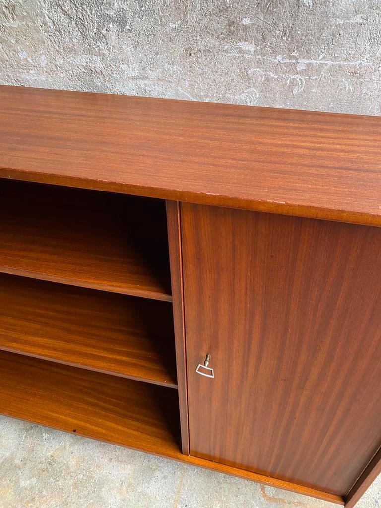 Bekijk Teak Mid Century Kast Mid Board , Jaren 60 op Reliving 🤩