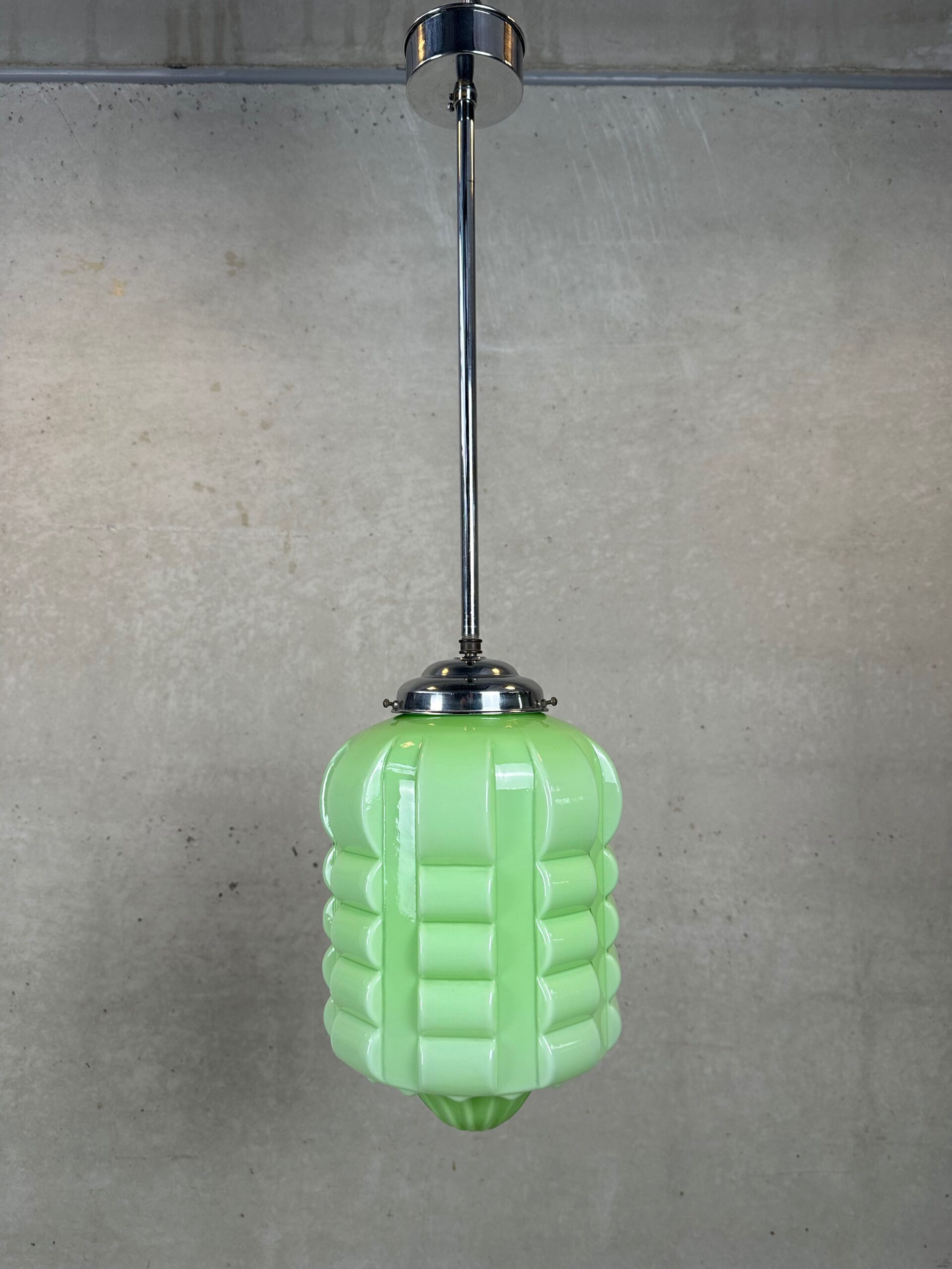 Art Deco Hanglamp ‘skyscraper’ – Opaline Groen image 4