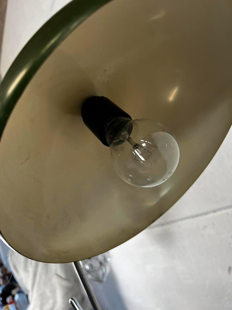 Vintage Industriële Groene Tafellamp / Desk Lamp image 10