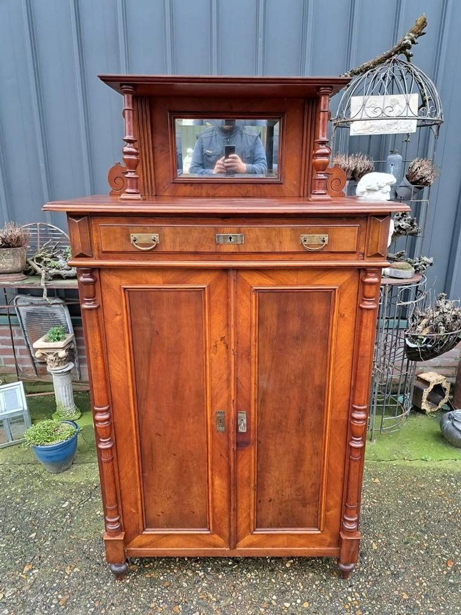 Antieke Vertico, Meidenkast Afm. 100x48cm En 137/171cm Hoog. image 3