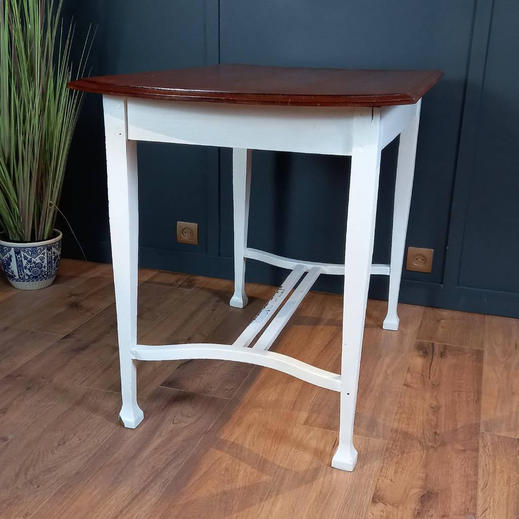 Antieke Engelse Dairry Table image 4