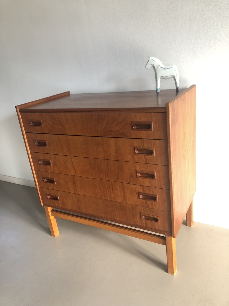 Vintage Teak Ladekast Met 5 Lades image 3