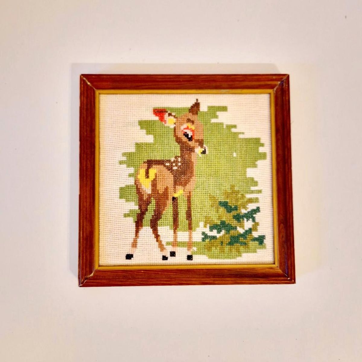 Vintage Schilderijtje Geborduurd Bambi Hertje image 2