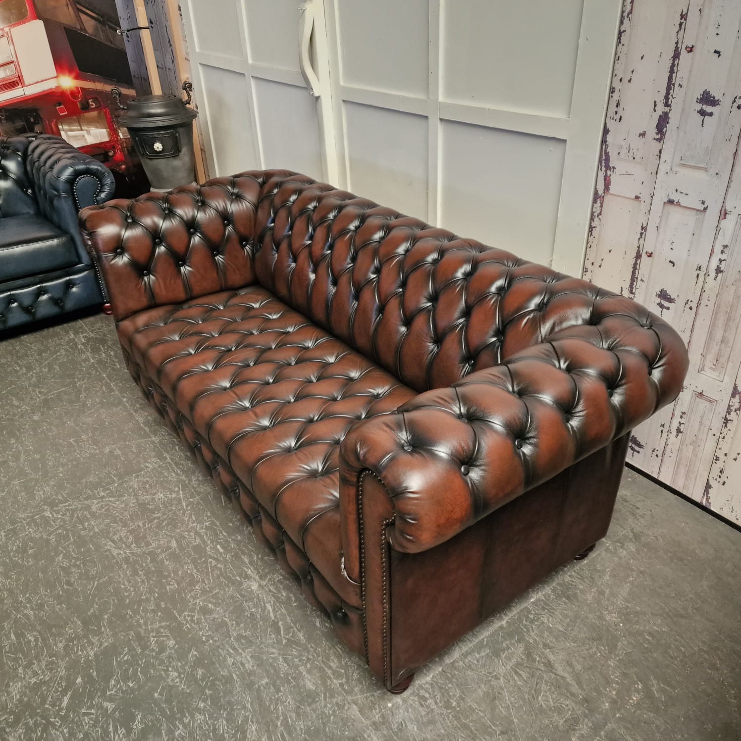 Chesterfield Brighton 3-zits – Knopenzit – Antiek Bruin image 3