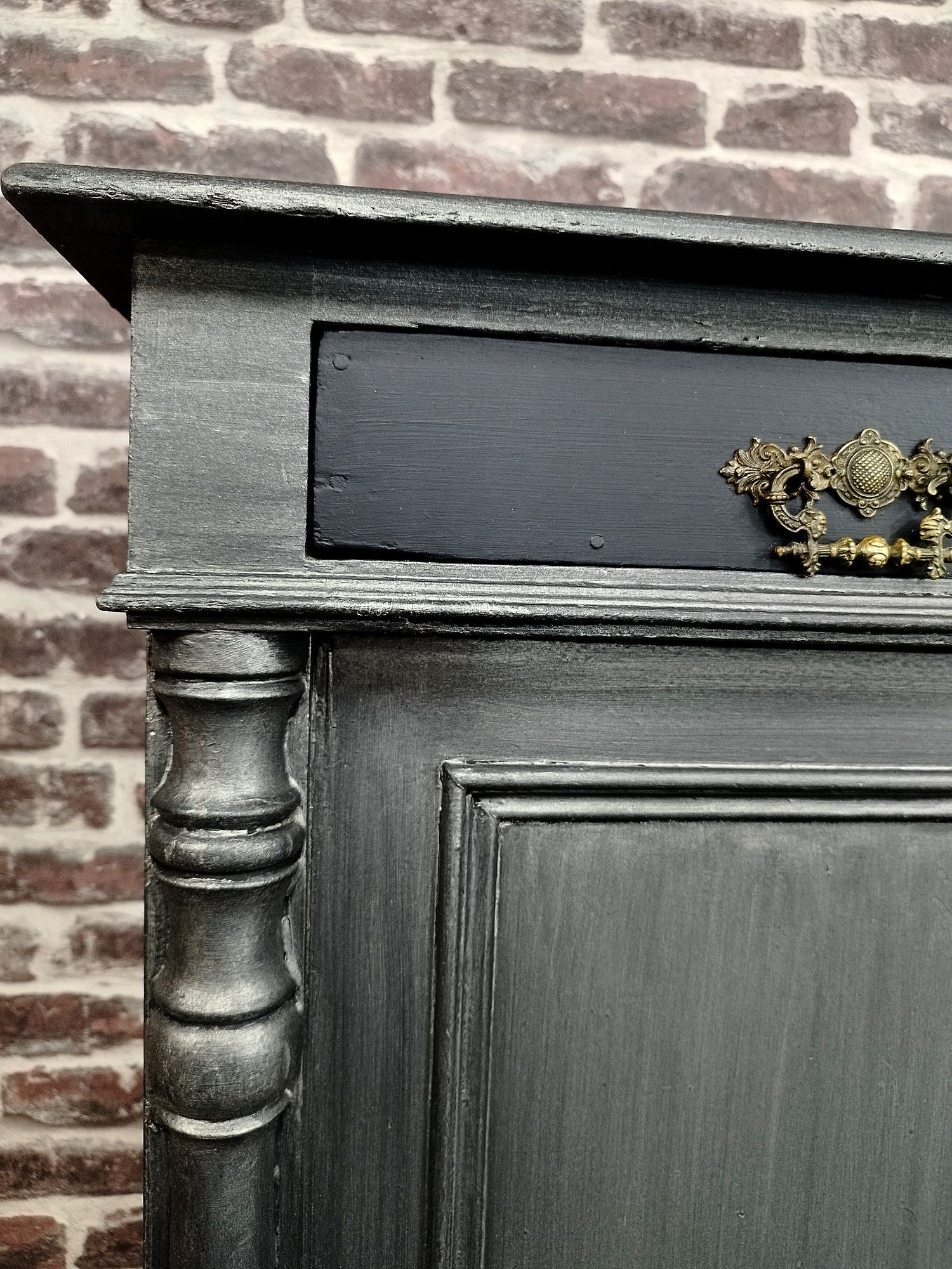 Meidenkast / Dressoir / Ladekast / Commode image 7